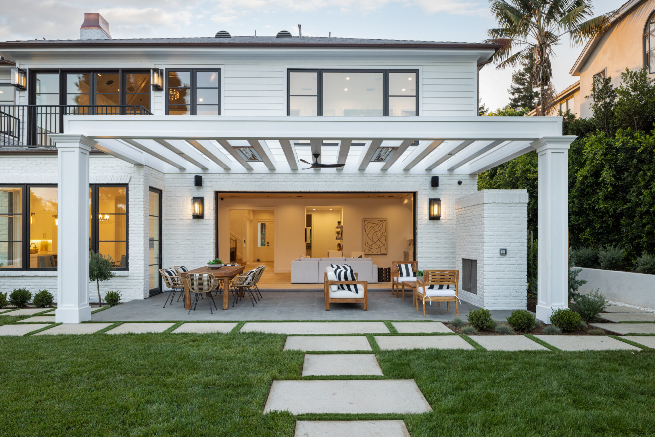 Cost to build custom luxury home